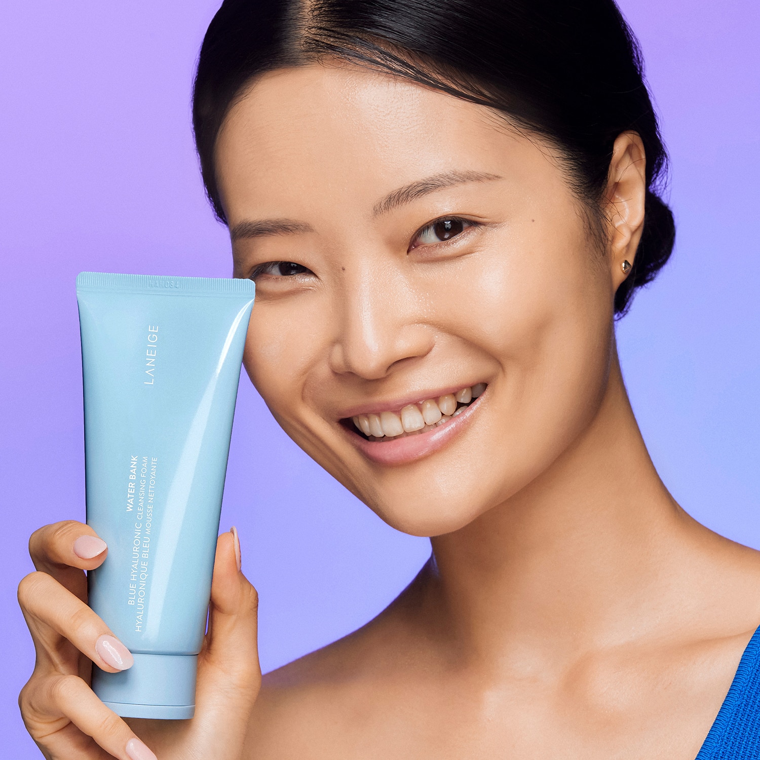 WATER BANK BLUE HYALURONIC CLEANSER (ESPUMA LIMPIADORA FACIAL)